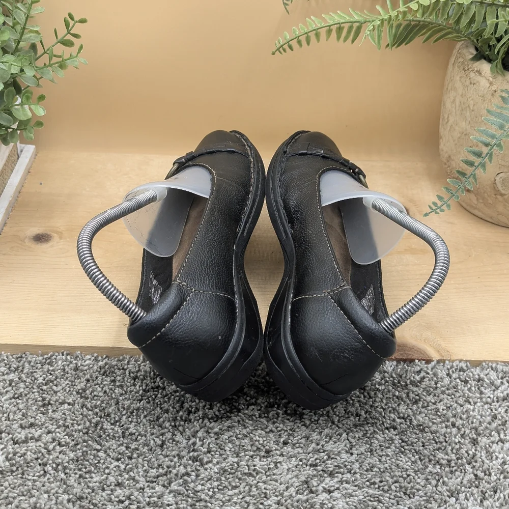 Clark's Collection Black Leather Flats Women's Size 8.5 Work School Casual Shoes